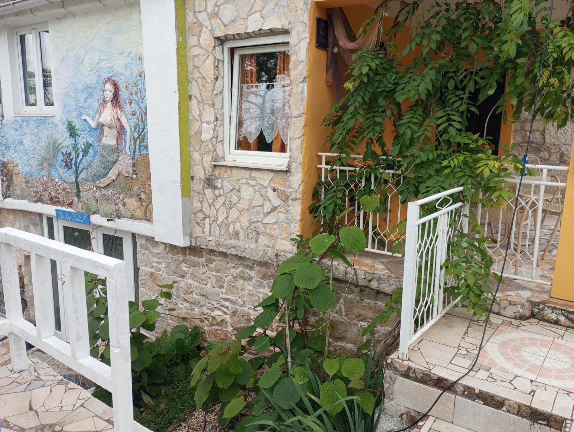 Apartman Sirena Pićan Extérieur photo
